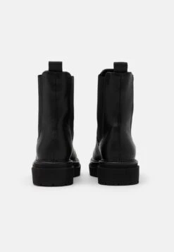 Stivaletti Con PlateauBlack Donna Stivaletti EVC11N00P-Q11 -Fashion 07dcbec8bc7744029acdf0ce5156d927