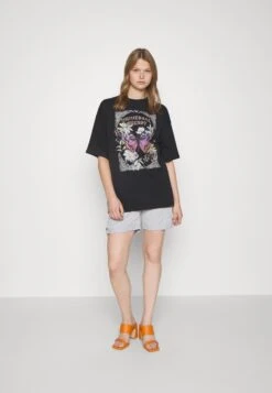 Even&Odd T-Shirt Con StampaBlack Donna T-shirt E Top EV421D26J-Q11 -Fashion 0b951dc90eeb47e88c1652072246a80e