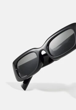 Even&Odd Occhiali Da SoleBlack Donna Occhiali Da Sole EV451K041-Q11 7 Even&Odd Occhiali Da SoleBlack Donna Occhiali Da Sole EV451K041-Q11 -Fashion 0d80859bd2744070ba69aced2f96404d