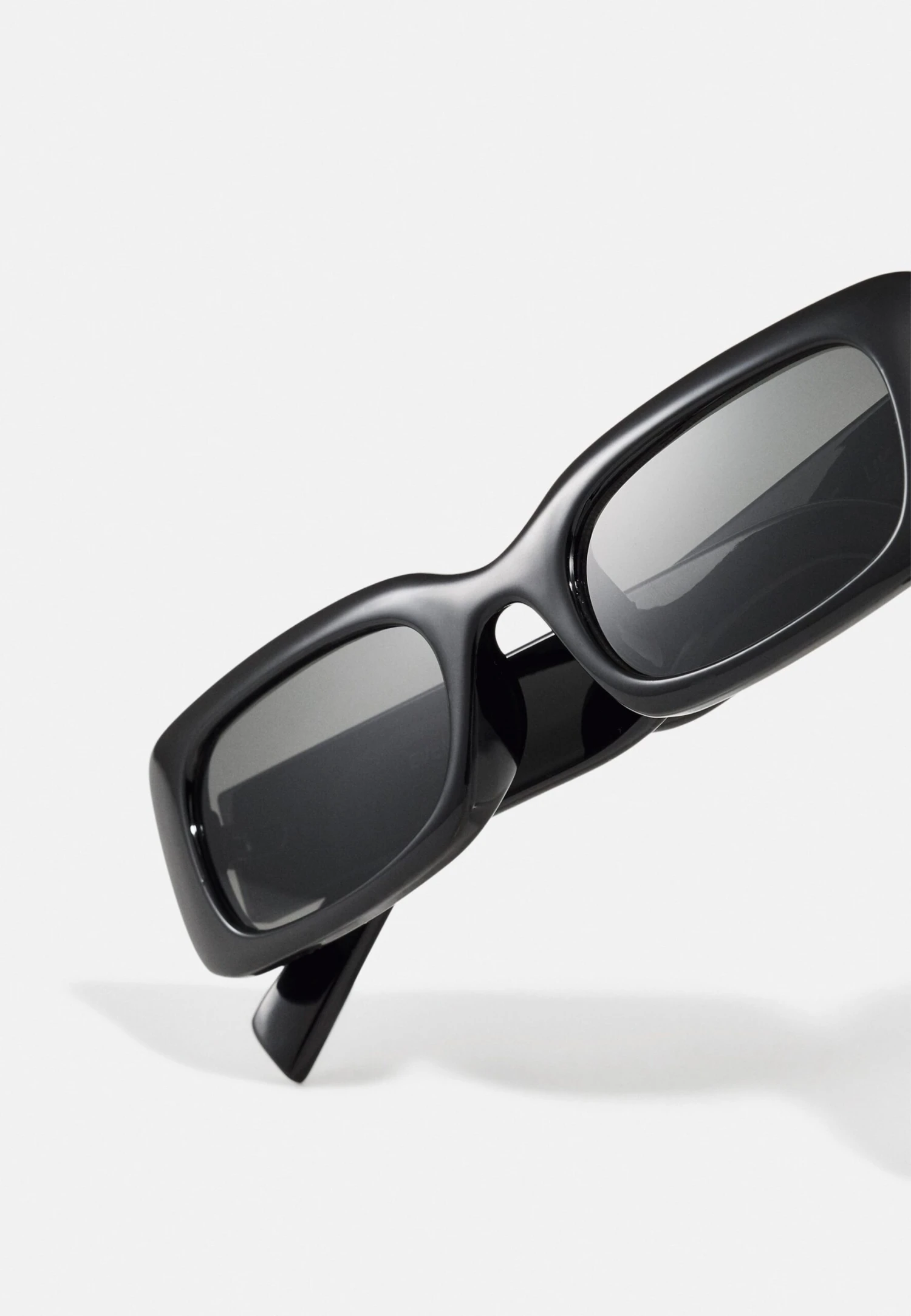 Even&Odd Occhiali Da SoleBlack Donna Occhiali Da Sole EV451K041-Q11 4 Even&Odd Occhiali Da SoleBlack Donna Occhiali Da Sole EV451K041-Q11 - immagine 4