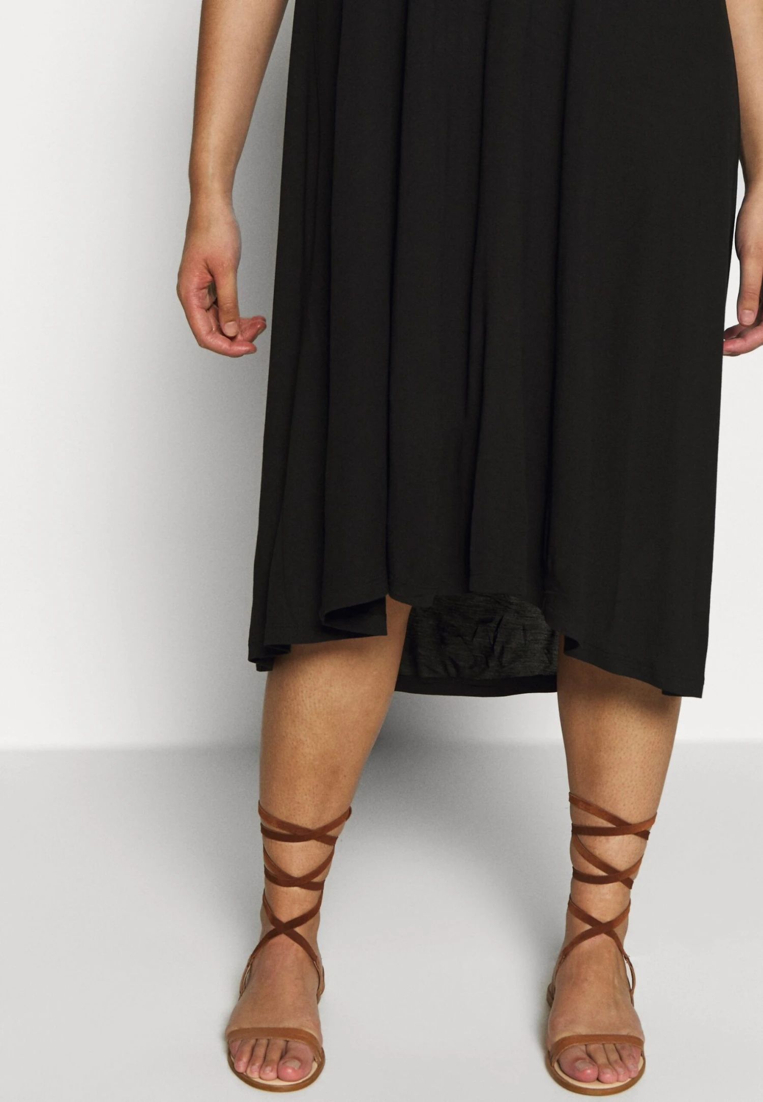 Vestito Di MaglinaBlack Donna Vestiti EVB21C01Y-Q11 6 Vestito Di MaglinaBlack Donna Vestiti EVB21C01Y-Q11 - immagine 6