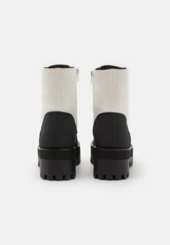 Even&Odd Stivaletti StringatiWhite Donna Stivaletti EV411N0J5-A11 9 Even&Odd Stivaletti StringatiWhite Donna Stivaletti EV411N0J5-A11 -Fashion 2135c41f7e5940438e5a3e99fbb35929