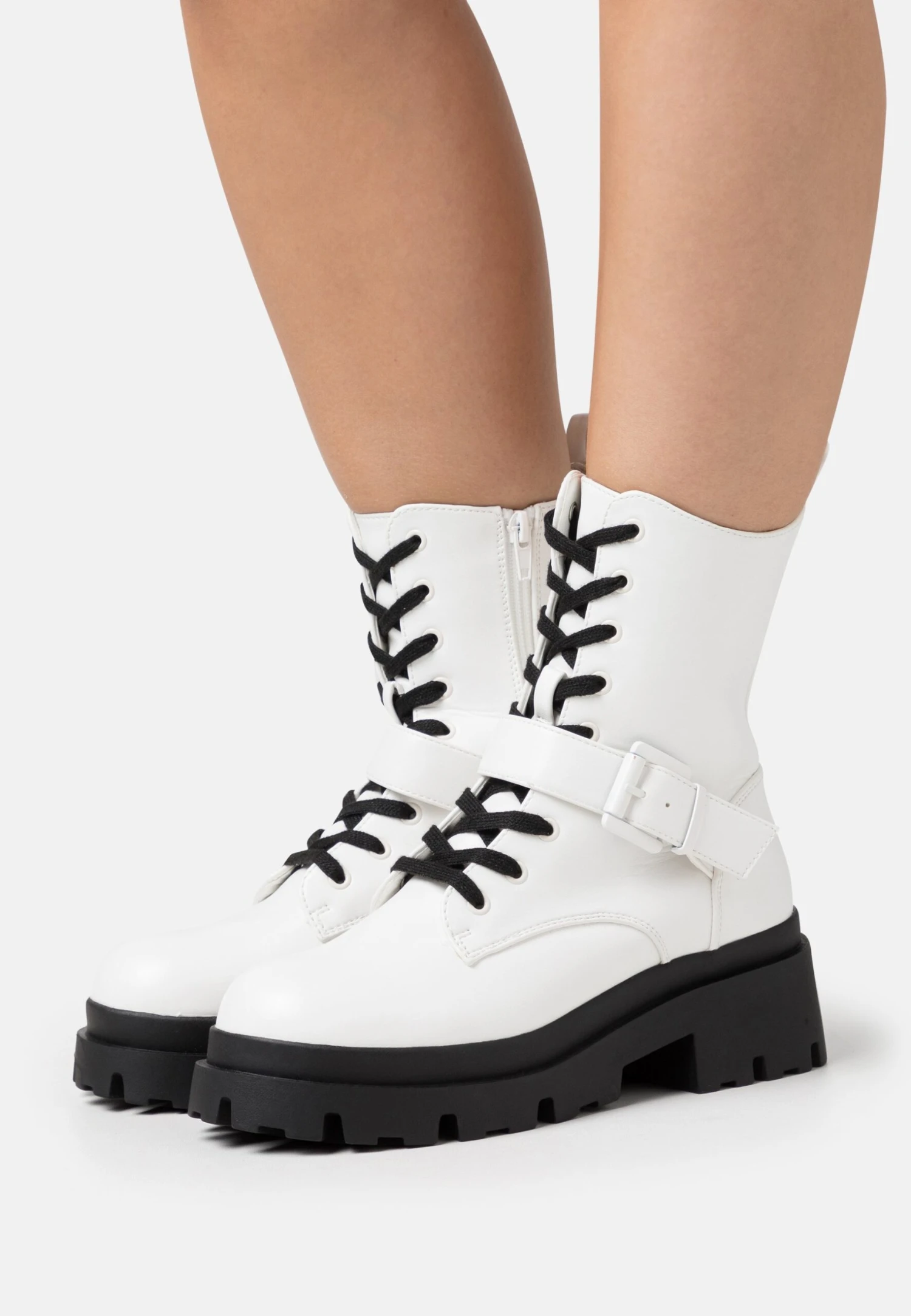 Stivaletti Con PlateauWhite Donna Stivaletti EVC11N02F-A11 1 Stivaletti Con PlateauWhite Donna Stivaletti EVC11N02F-A11