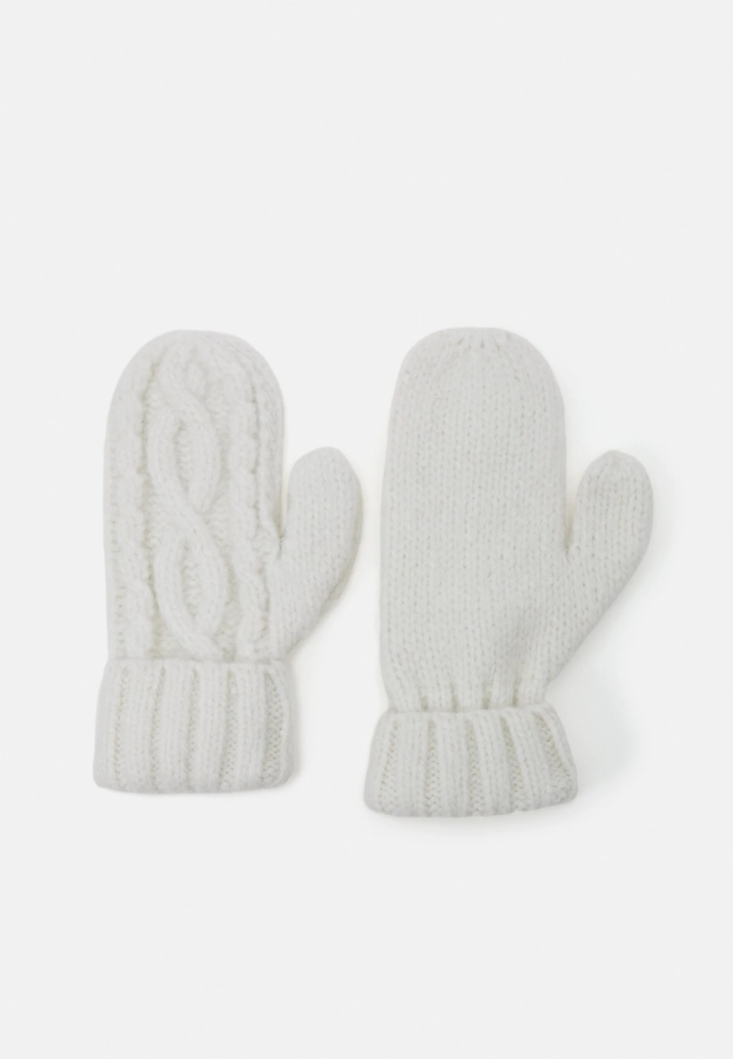 Even&Odd Muffole - Off-White 1 Even&Odd Muffole - Off-White