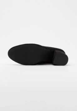 Even&Odd Stivali Con I TacchiBlack Donna Stivali EV411A0CQ-Q12 -Fashion 2b1859613b034956a207eed7f4063cfb