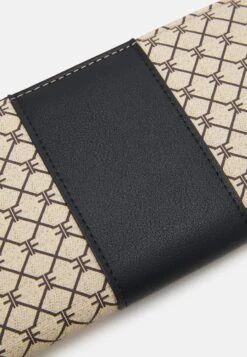 Even&Odd PortafoglioBlack Donna Portafogli E Portachiavi EV451F04H-Q11 -Fashion 33623baa73b74c82b5747d11397064a1