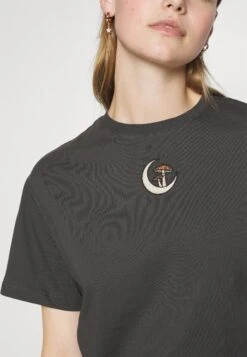 Even&Odd T-Shirt Con StampaBlack Donna T-shirt E Top EV421D26K-Q11 13 Even&Odd T-Shirt Con StampaBlack Donna T-shirt E Top EV421D26K-Q11 -Fashion 33fa9ca3fcea4cc49633c92d22ccdeee