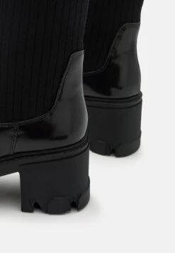 Even&Odd Stivali Con PlateauBlack Donna Stivali EV411A0XA-Q11 -Fashion 34bc61e55fd246b7a2adfc0afde601e2