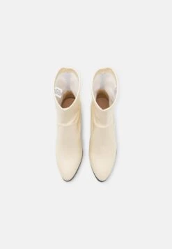 Even&Odd StivalettiBeige Donna Stivaletti EV411N07I-B11 11 Even&Odd StivalettiBeige Donna Stivaletti EV411N07I-B11 -Fashion 3cd7b751fa7e4bebb79d2741fb2e803b