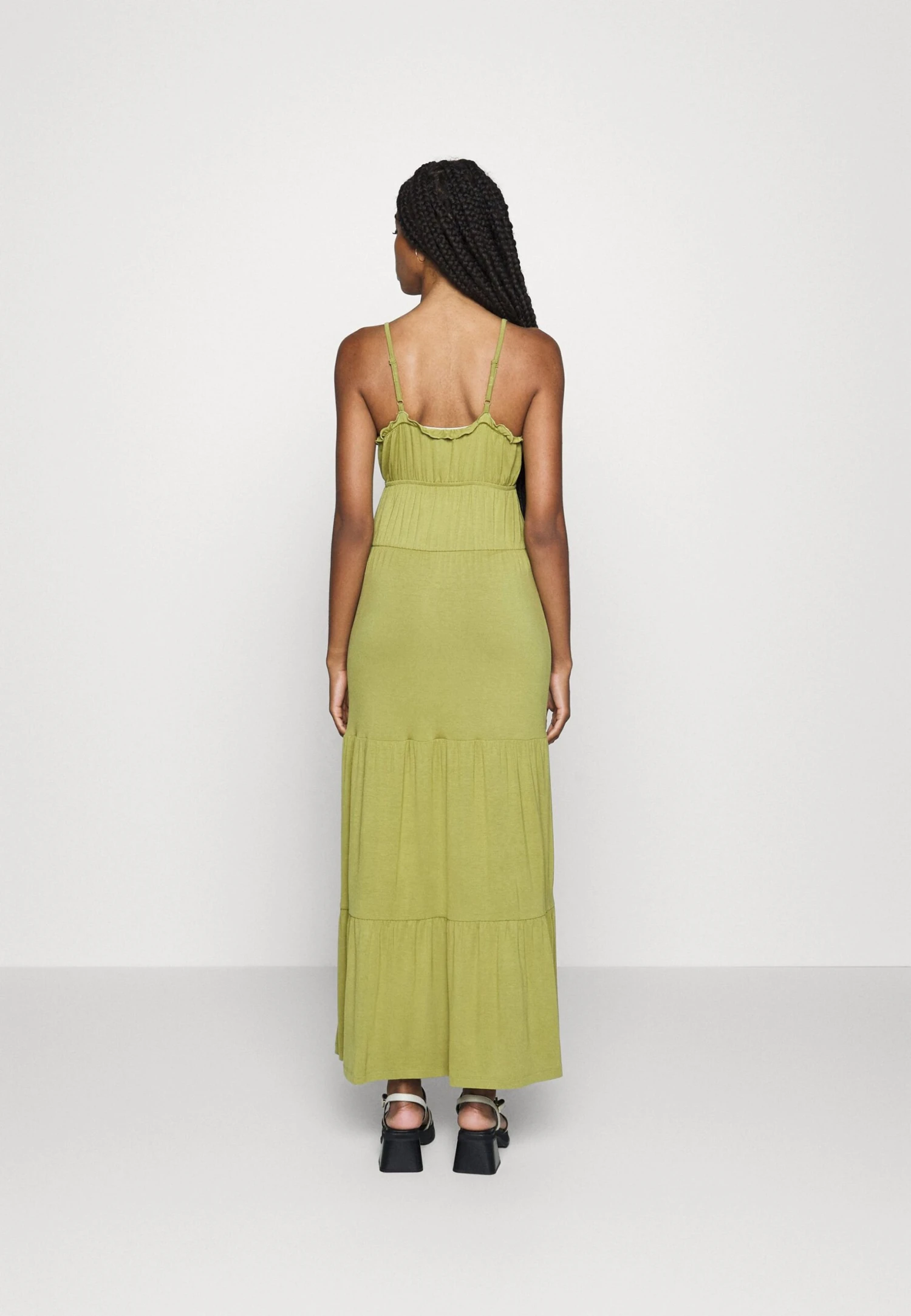 Even&Odd Maxi Dress Tiered Skirt Vestito LungoGreen Donna Vestiti EV421C1CC-M11 3 Even&Odd Maxi Dress Tiered Skirt Vestito LungoGreen Donna Vestiti EV421C1CC-M11 - immagine 3
