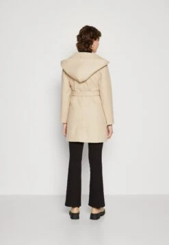 Even&Odd Cappotto CortoMottled Beige Donna Cappotti EV421U03C-B11 8 Even&Odd Cappotto CortoMottled Beige Donna Cappotti EV421U03C-B11 -Fashion 3ff608612ae54e69961b504b803dbc21