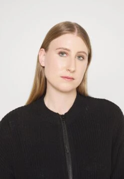 Even&Odd MaglioneBlack Donna Maglieria EV421I0G1-Q11 -Fashion 427868081f434817a360cf61aa8c37fc