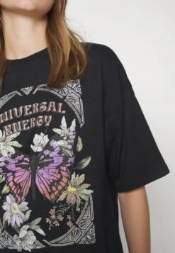 Even&Odd T-Shirt Con StampaBlack Donna T-shirt E Top EV421D26J-Q11 -Fashion 4435d7321d8b43bc8dd42a6819ee0b6f