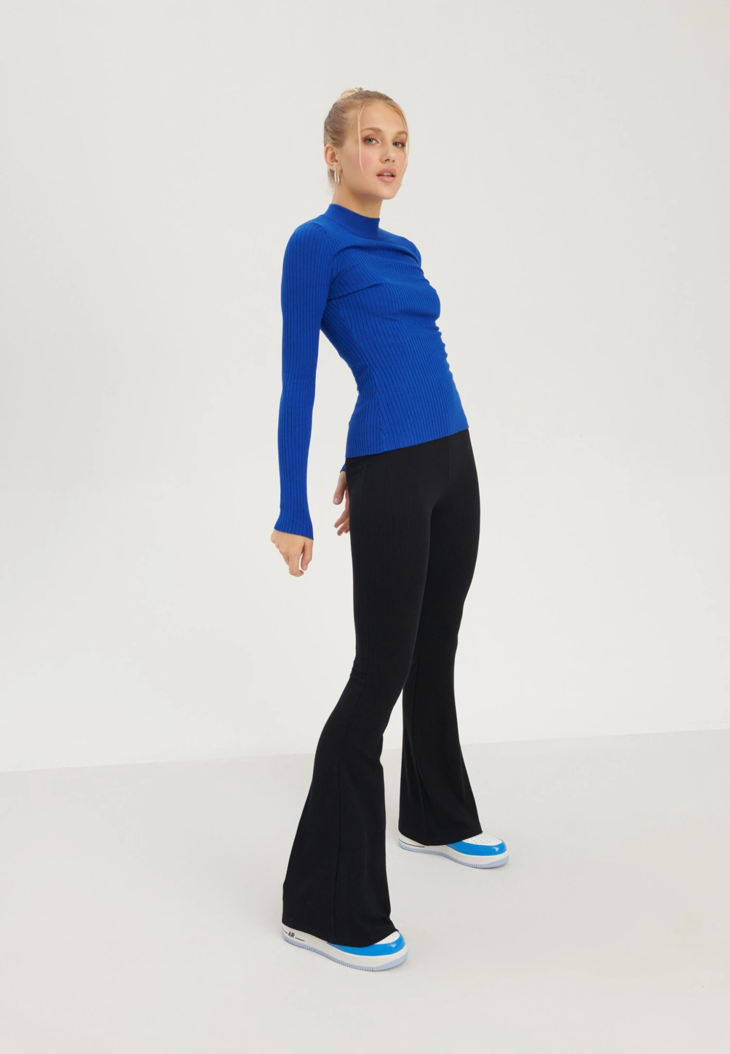 Even&Odd MaglioneBlue Donna Maglieria EV421I0AK-K16 2 Even&Odd MaglioneBlue Donna Maglieria EV421I0AK-K16 - immagine 2