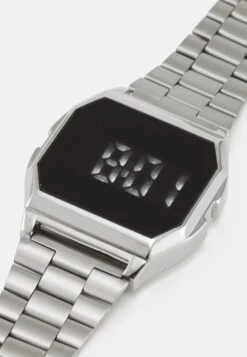 Even&Odd Orologio DigitaleSilver-Coloured Donna Orologi EV451M052-D11 -Fashion 4d70138a169c400581b9707b5b817f11