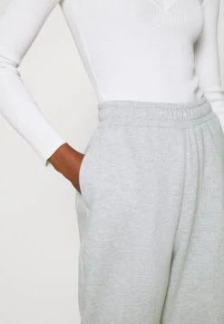 Even&Odd Pantaloni SportiviMottled Light Grey Donna Pantaloni EV421A08O-C11 -Fashion 4dca50a9ba754b539a21e0af7c0d03ff