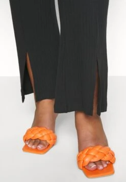 PantaloniBlack Donna Pantaloni EVB21A01V-Q11 -Fashion 52129c9bb748416980cfbcf5916f3dfb