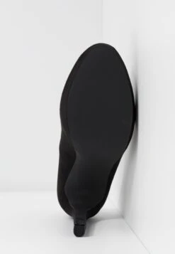 Even&Odd DecolletéBlack Donna Scarpe Con Tacco EV411B07E-Q11 16 Even&Odd DecolletéBlack Donna Scarpe Con Tacco EV411B07E-Q11 -Fashion 564835454d0342568a03bcd7803b1f4c