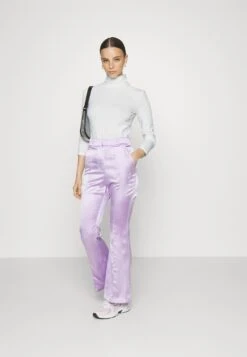 Prima pagina -Fashion 5cec003d05e64095b018720c1dc3c480