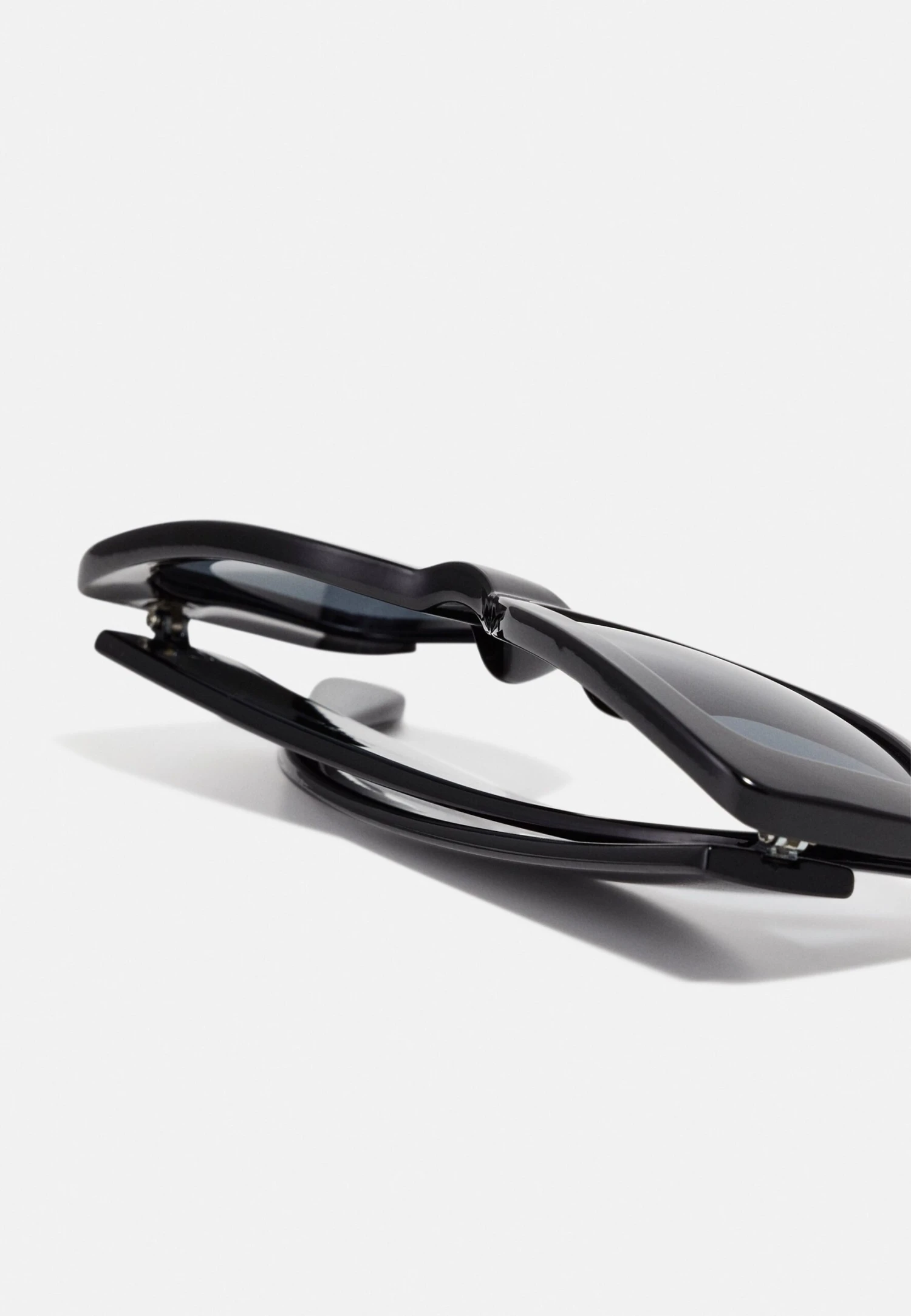 Even&Odd Occhiali Da SoleBlack Donna Occhiali Da Sole EV451K02R-Q11 3 Even&Odd Occhiali Da SoleBlack Donna Occhiali Da Sole EV451K02R-Q11 - immagine 3