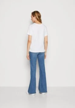 Even&Odd T-Shirt Con StampaWhite Donna T-shirt E Top EV421D251-A11 -Fashion 69acb84507b0480caca57db4fbbb1065