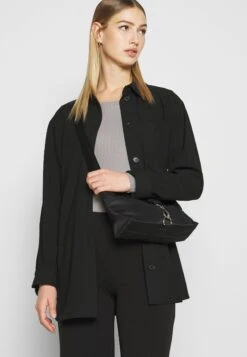 Even&Odd Maglietta A Manica LungaGrey Donna T-shirt E Top EV421D19U-C11 11 Even&Odd Maglietta A Manica LungaGrey Donna T-shirt E Top EV421D19U-C11 -Fashion 6a10767f5b924c2a950e598428e7dc66