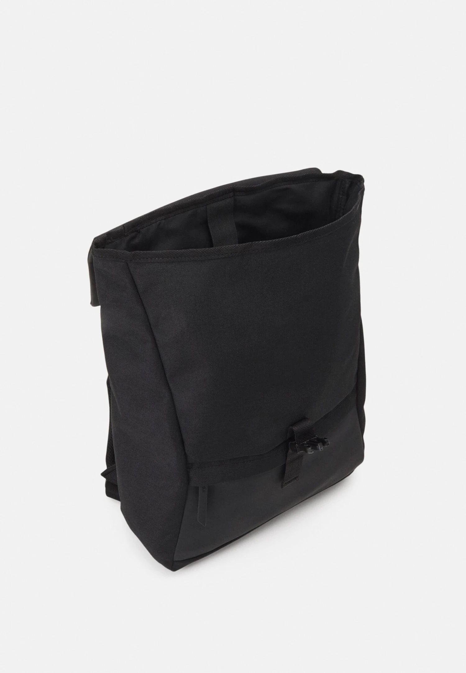 Even&Odd ZainoBlack Donna Borse EV451Q04H-Q11 3 Even&Odd ZainoBlack Donna Borse EV451Q04H-Q11 - immagine 3