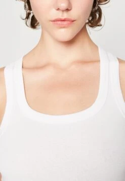 Even&Odd 2-PackTopBlack/White Donna T-shirt E Top EV421D24P-Q11 -Fashion 7b199625614f470289b04c0c861979da