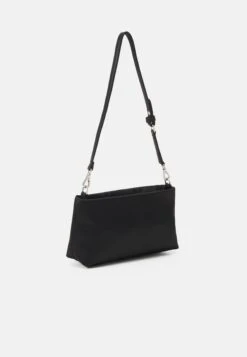 Even&Odd Borsa A ManoBlack Donna Borse EV451H14W-Q11 7 Even&Odd Borsa A ManoBlack Donna Borse EV451H14W-Q11 -Fashion 8322fa683249487faa4ec9f8aeff38df