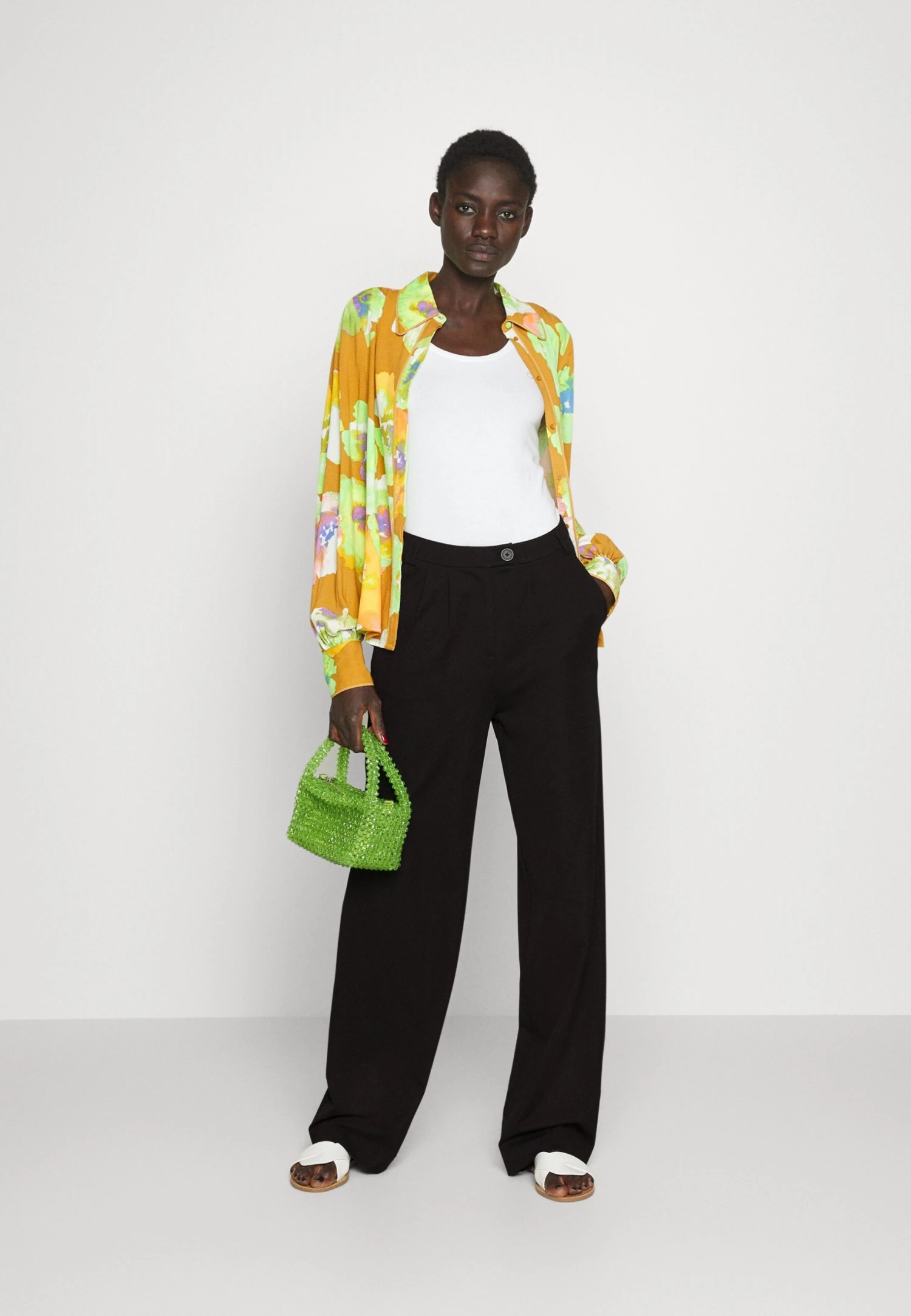 Business Casual Wide Legs With Front Pleats PantaloniBlack Donna Pantaloni EVI21A01U-Q11 2 Business Casual Wide Legs With Front Pleats PantaloniBlack Donna Pantaloni EVI21A01U-Q11 - immagine 2