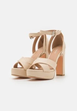 Even&Odd Sandali Con TaccoOff White Donna Sandali EV411A0G2-A11 -Fashion 8e0a8859a5d04fb2bcfeafcfe69e2766