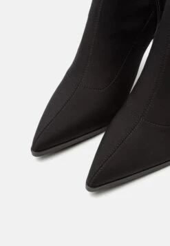 Even&Odd Stivali Con I TacchiBlack Donna Stivali EV411A0XL-Q11 -Fashion 90c74945e6de45e0b3773892dfaa6d26