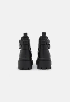 Even&Odd Stivaletti Con PlateauBlack Donna Stivaletti EV411N0GT-Q11 -Fashion 99231985c8fa4833a11a9fd3a867e2b3