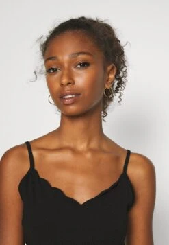 Even&Odd TopBlack Donna T-shirt E Top EV421D1GN-Q11 -Fashion 9b277d8da18e43b2a9faabf516b22fed