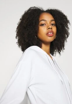 Even&Odd Felpa Con ZipWhite Donna Felpe EV421J08R-A11 13 Even&Odd Felpa Con ZipWhite Donna Felpe EV421J08R-A11 -Fashion 9cbb901a87714ec58425abd3f9145073