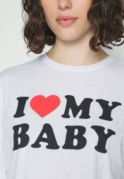 T-Shirt Con StampaWhite Donna T-shirt E Top EVO29G01E-A11 9 T-Shirt Con StampaWhite Donna T-shirt E Top EVO29G01E-A11 -Fashion 9e0b1f7c9f6645619b7487e6ed8b84db