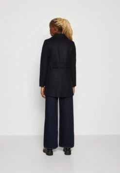 Even&Odd Cappotto CortoDark Blue Donna Cappotti EV421U03D-K11 8 Even&Odd Cappotto CortoDark Blue Donna Cappotti EV421U03D-K11 -Fashion 9f167e781def419ba9ca164809845ec5