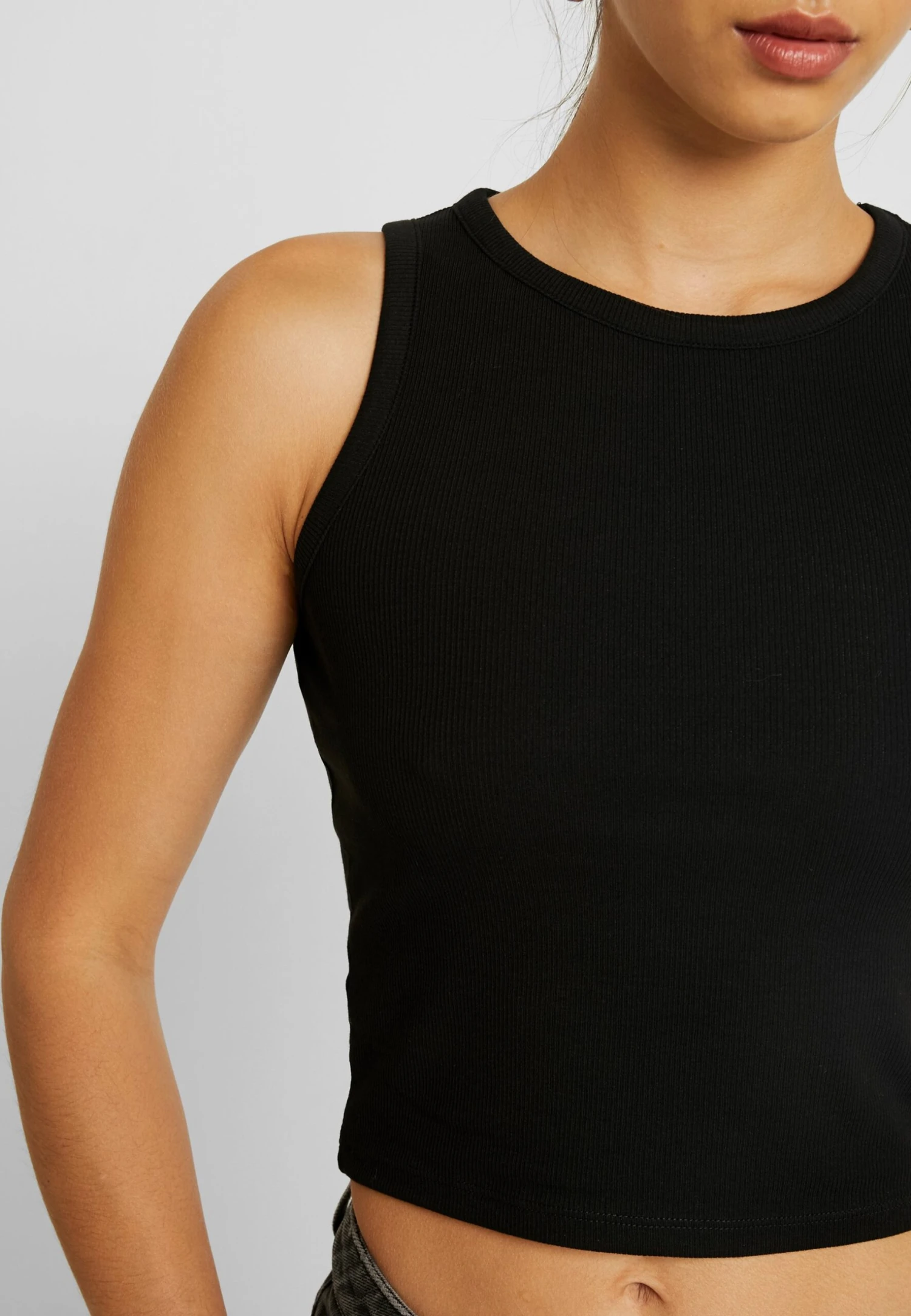 Even&Odd Cropped TankTopBlack Donna T-shirt E Top EV421D1BH-Q11 6 Even&Odd Cropped TankTopBlack Donna T-shirt E Top EV421D1BH-Q11 - immagine 6