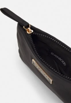 Even&Odd PortafoglioBlack Donna Portafogli E Portachiavi EV451F04J-Q11 -Fashion a2d08e126a014241ac5caa158f03d6f7