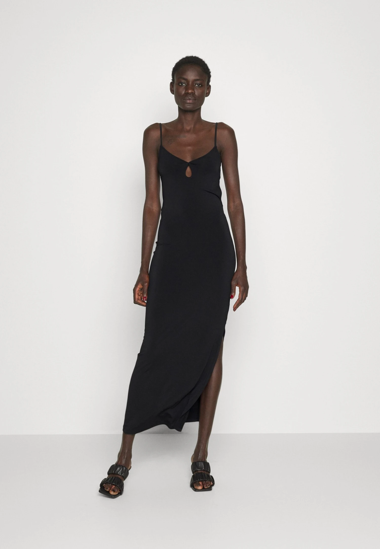 Vestito Di MaglinaBlack Donna Vestiti EVI21C01D-Q11 1 Vestito Di MaglinaBlack Donna Vestiti EVI21C01D-Q11