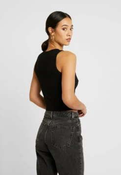 Even&Odd Cropped TankTopBlack Donna T-shirt E Top EV421D1BH-Q11 8 Even&Odd Cropped TankTopBlack Donna T-shirt E Top EV421D1BH-Q11 -Fashion afc24b4a441540bb86d156aaad691881