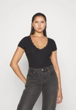 Even&Odd T-Shirt Con StampaBlack Donna T-shirt E Top EV421D26C-Q11 -Fashion b08645e8f4f747afbc1461e8ec00184c