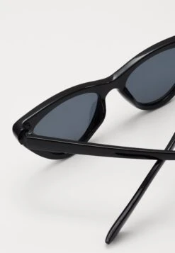 Even&Odd Occhiali Da SoleBlack Donna Occhiali Da Sole EV451K021-Q11 7 Even&Odd Occhiali Da SoleBlack Donna Occhiali Da Sole EV451K021-Q11 -Fashion b2fc9435bd274f758804cdc88095e1fb