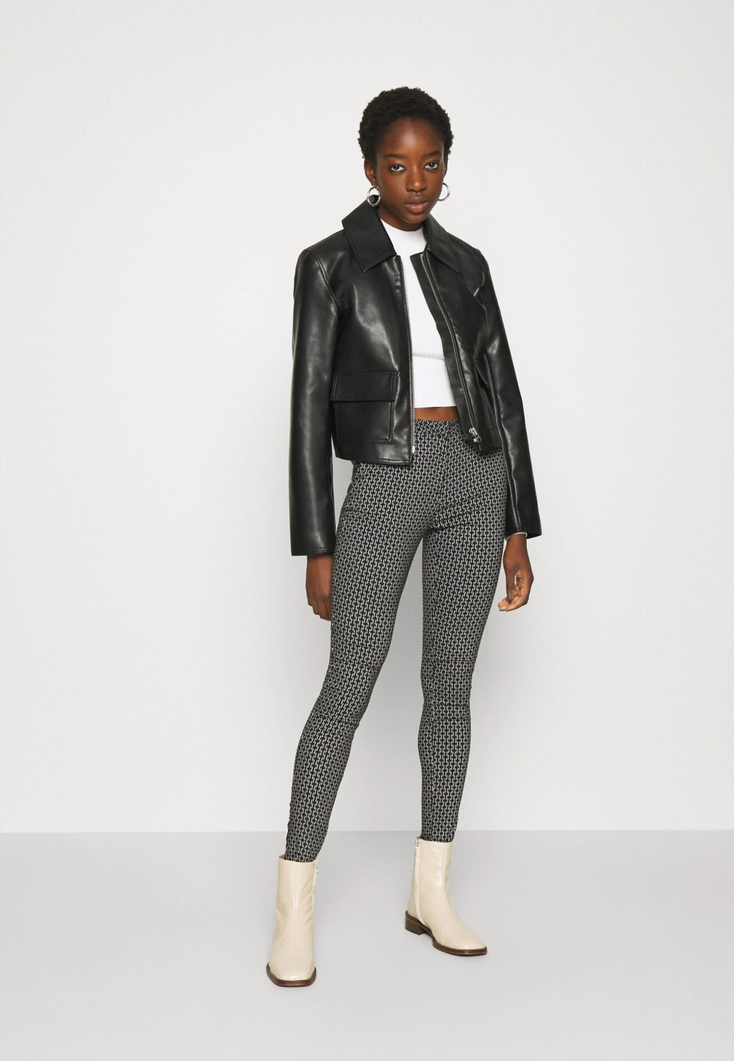 Even&Odd 2 PackMaglioneBlack/White Donna Maglieria EV421I0CL-Q11 2 Even&Odd 2 PackMaglioneBlack/White Donna Maglieria EV421I0CL-Q11 - immagine 2