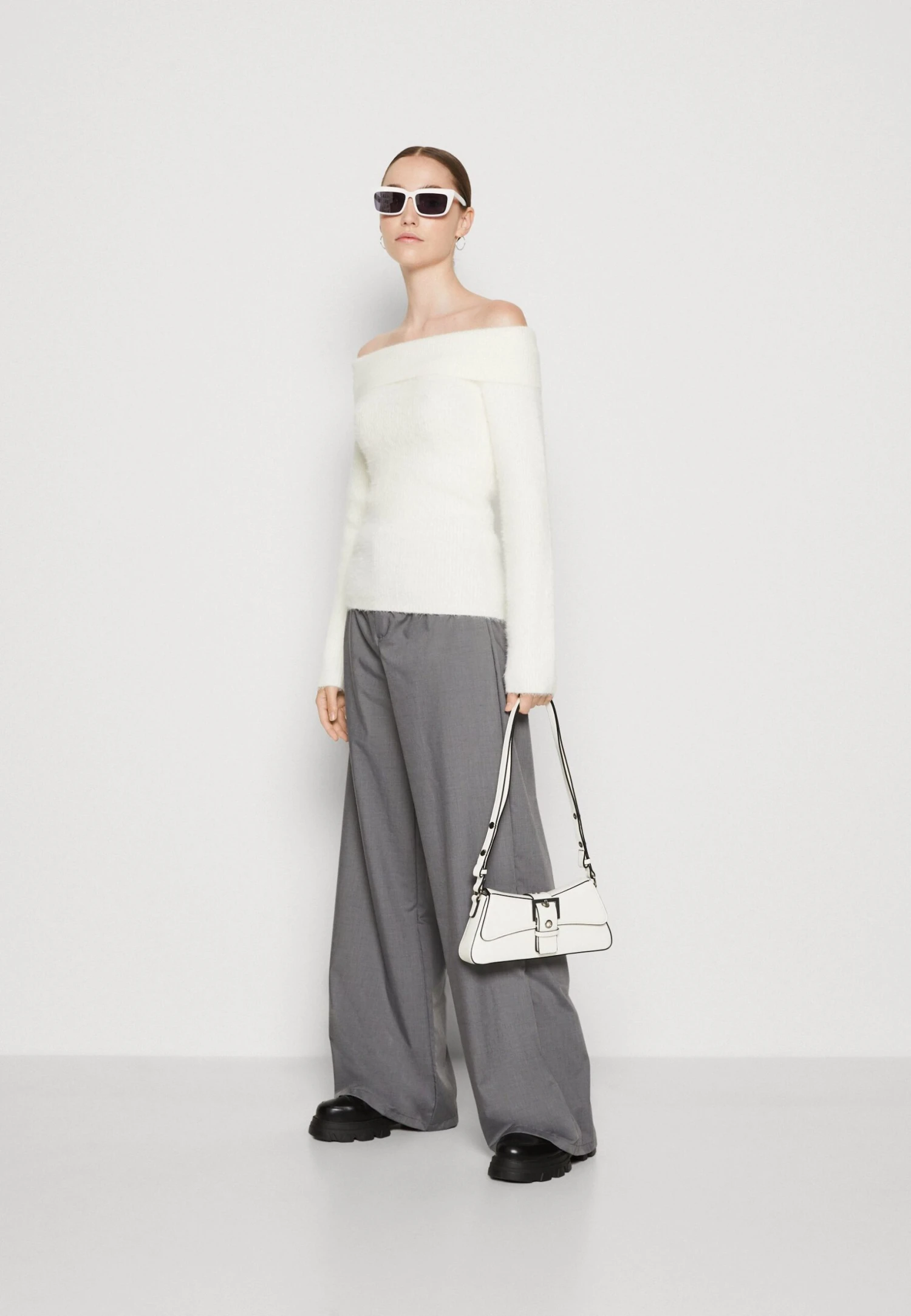 Even&Odd MaglioneOff White Donna Maglieria EV421I0I2-A11 2 Even&Odd MaglioneOff White Donna Maglieria EV421I0I2-A11 - immagine 2