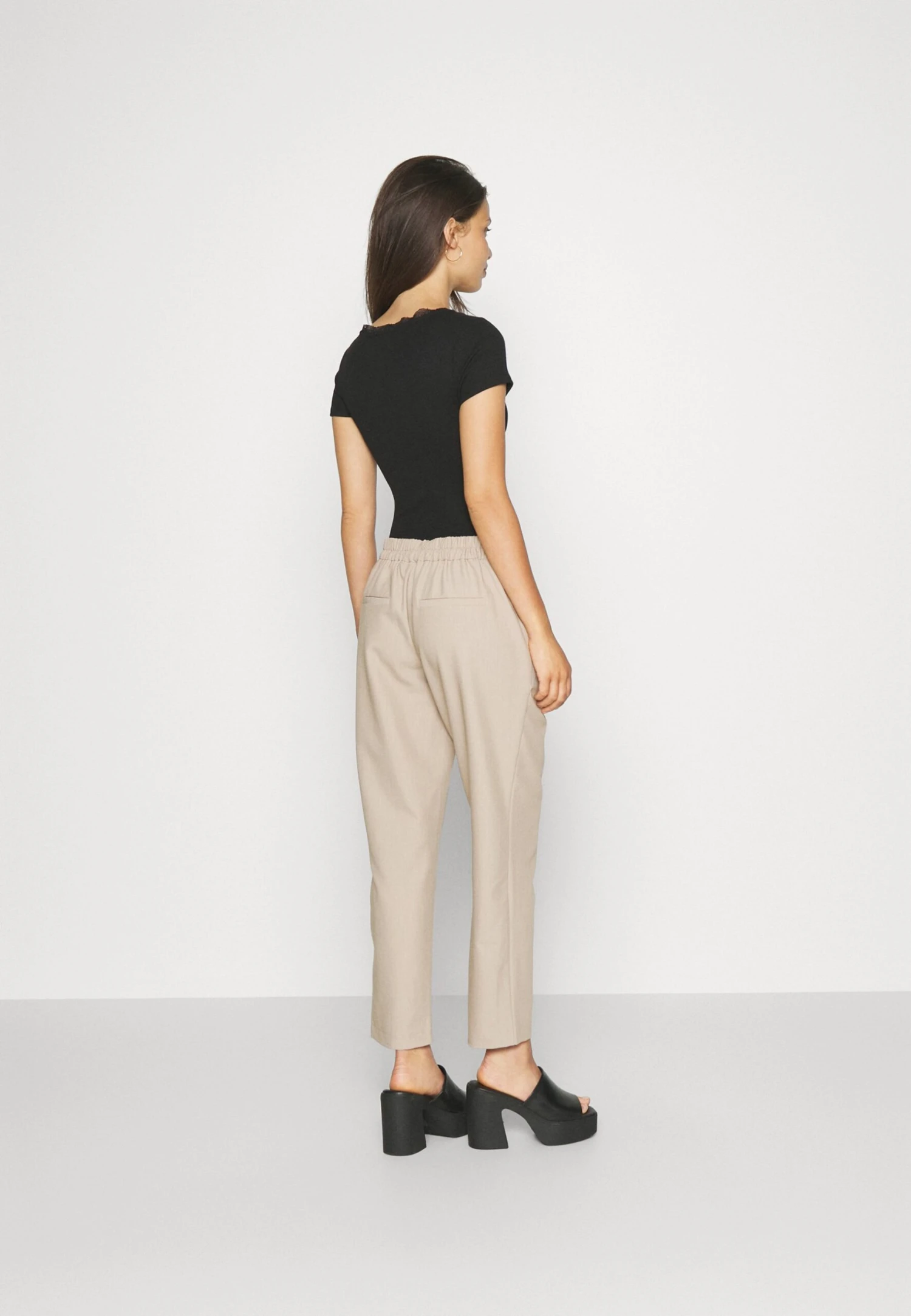 T-Shirt Con StampaBlack Donna T-shirt E Top EVF21D051-Q11 3 T-Shirt Con StampaBlack Donna T-shirt E Top EVF21D051-Q11 - immagine 3