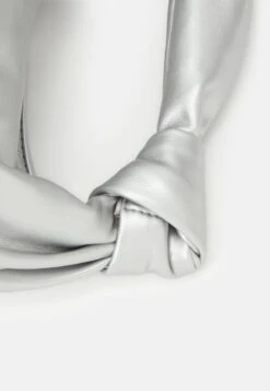 Even&Odd Borsa A Mano - Silver-Coloured 9 Even&Odd Borsa A Mano - Silver-Coloured -Fashion c084c40d5f5b4088adc779b446f63af9