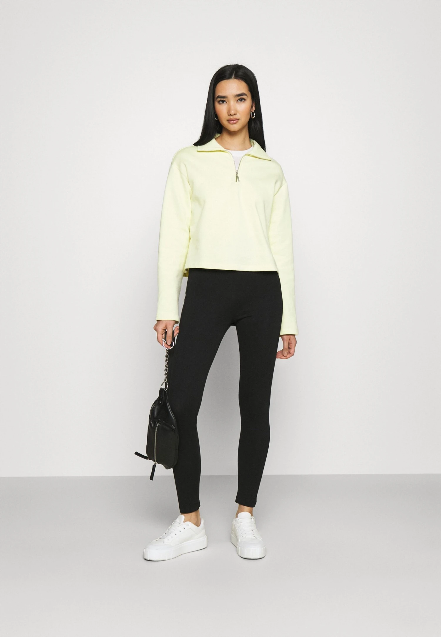 Even&Odd Set - Shorts - Black 2 Even&Odd Set - Shorts - Black - immagine 2