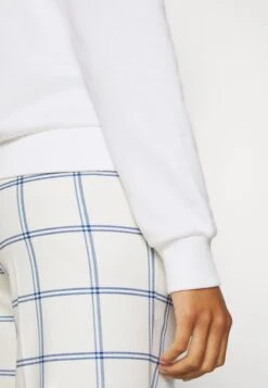 Even&Odd FelpaWhite Donna Felpe EV421J086-A11 -Fashion c1470721dc5a45029383e78839685985