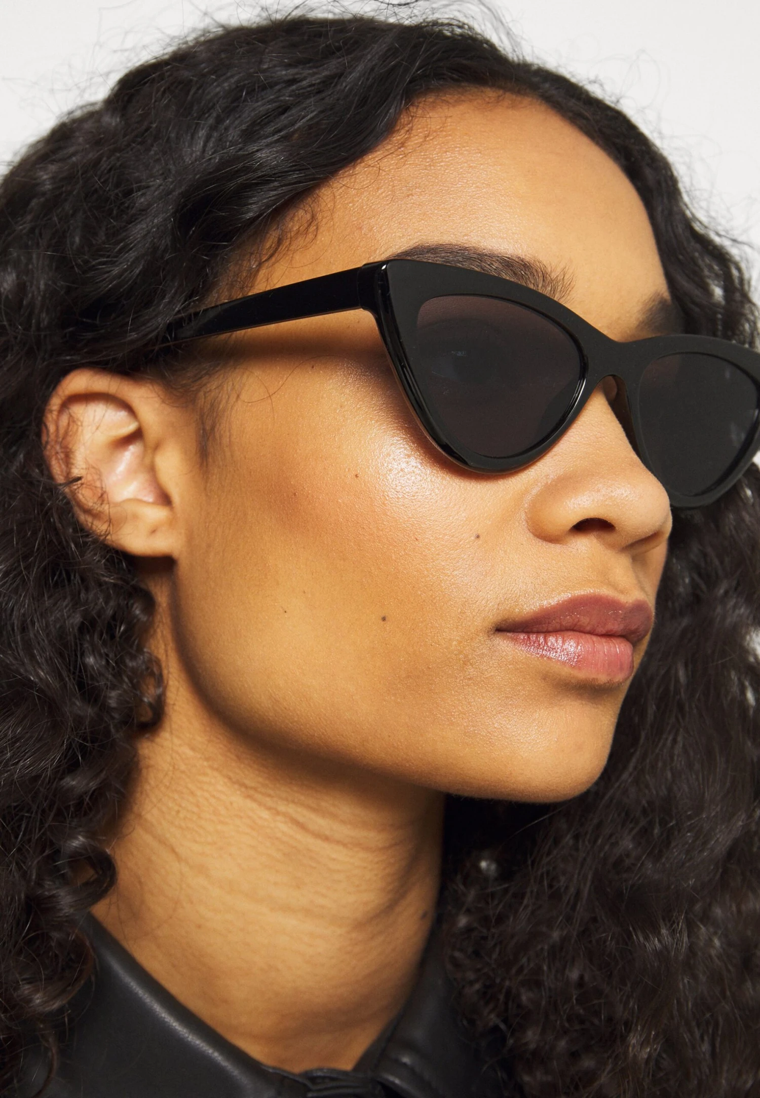 Even&Odd Occhiali Da SoleBlack Donna Occhiali Da Sole EV451K021-Q11 2 Even&Odd Occhiali Da SoleBlack Donna Occhiali Da Sole EV451K021-Q11 - immagine 2